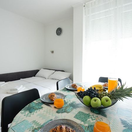 Adventure Apartment 75M2 Close To The Center Split Eksteriør billede