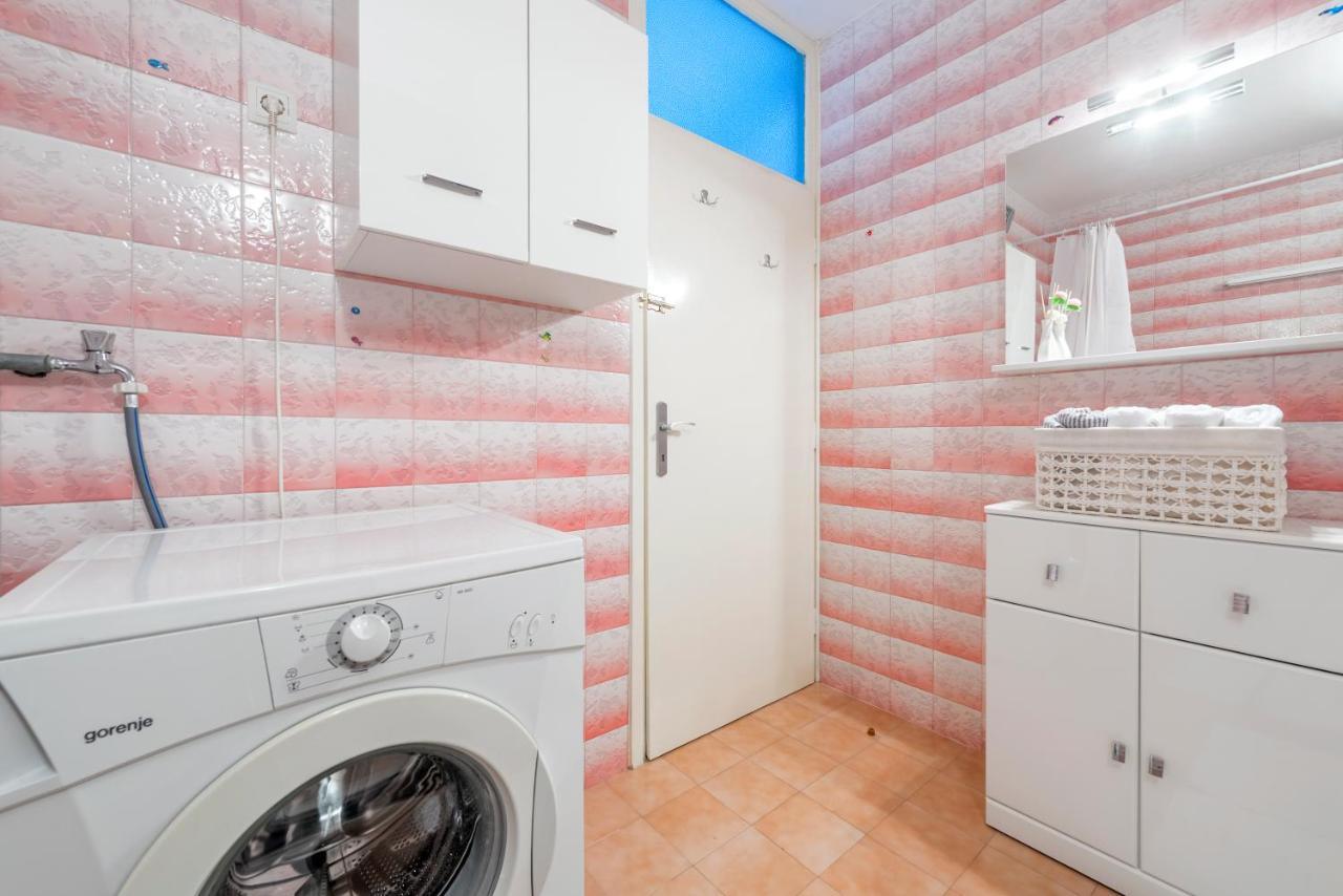 Adventure Apartment 75M2 Close To The Center Split Eksteriør billede