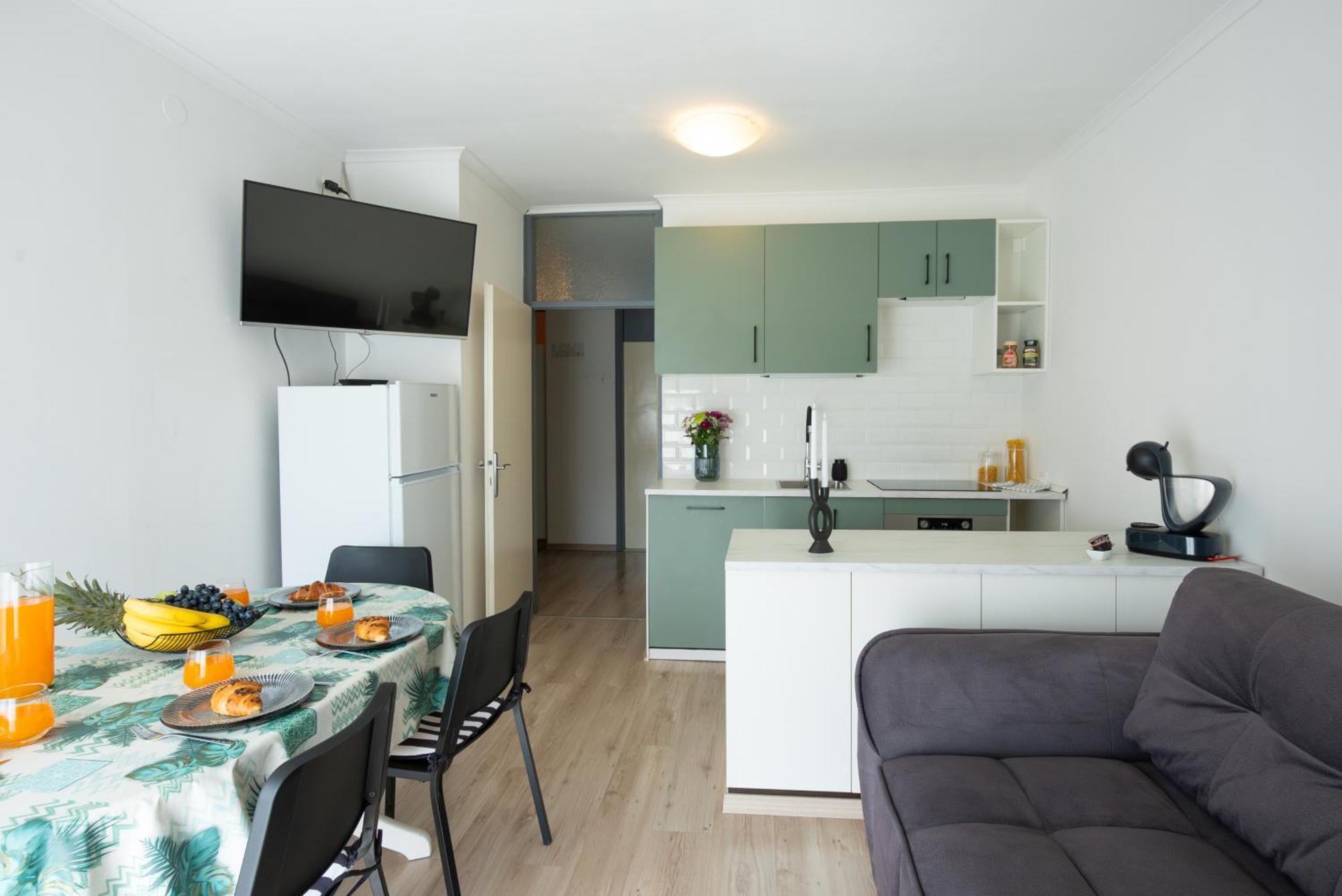 Adventure Apartment 75M2 Close To The Center Split Eksteriør billede